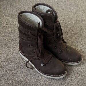 Roxy Brown Lace-Up Winter Boots size 6